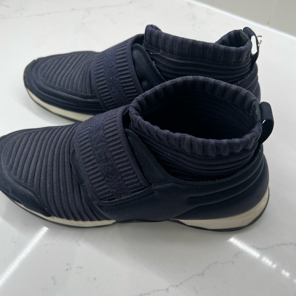 Rare Chanel Navy Elastic Stretch Trainers - Picture 3 of 4